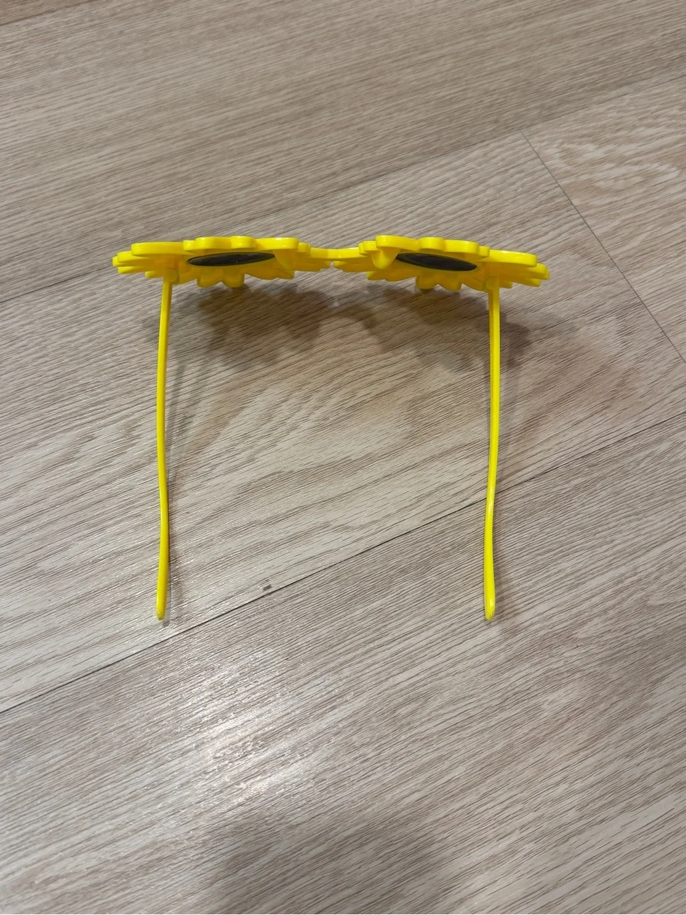 The Terrifier 2 Sunflower Sunglasses Halloween Costume Yellow Accessory i17